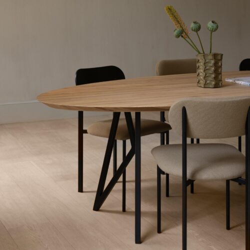 Ovalen eettafel Studio Henk