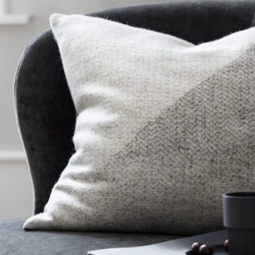 Sierkussen Røros Portør Natural