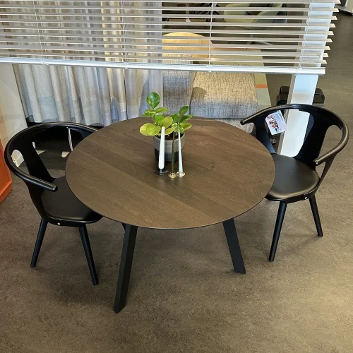 Ronde Tafel Studio Henk Eiken Showroommodel