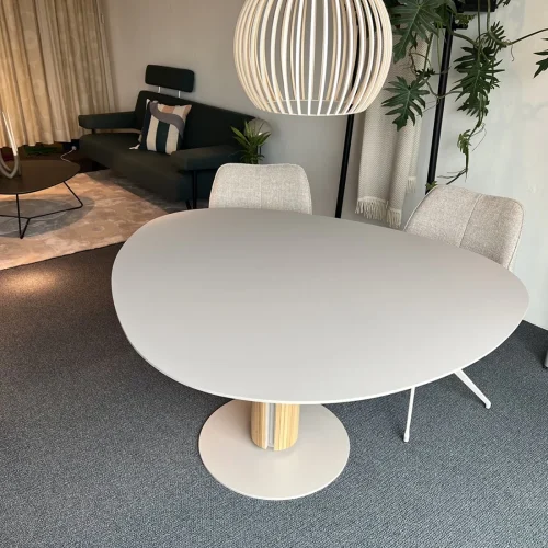 Eetkamertafel Bree's New World Steely