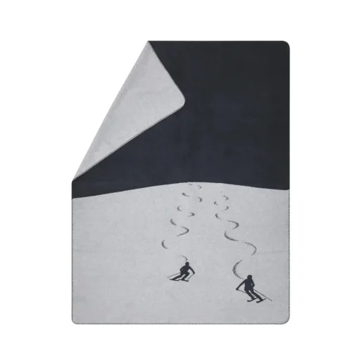 Plaid Savona Skiers leaving tracks charcoal