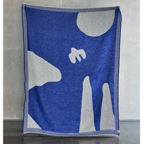 Plaid Røros House on the hill