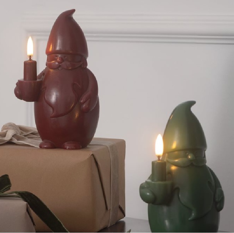 LED kerstman kaars rood 10 x 17 cm - Afbeelding 3